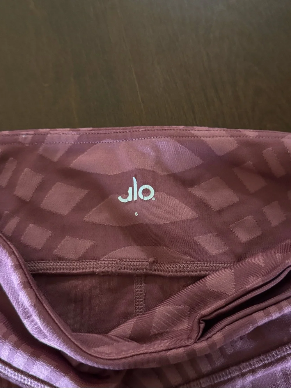 ALO Yoga Mauve Seamless Active Leggings with Subtle Geometric Texture